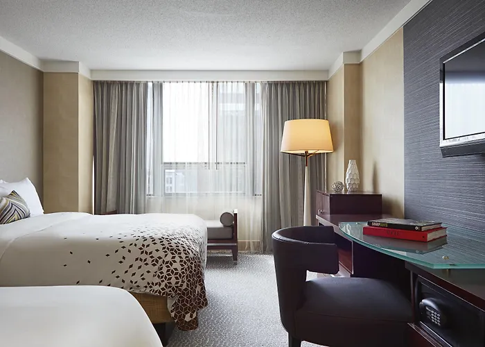 Hotel Renaissance Downtown Columbus