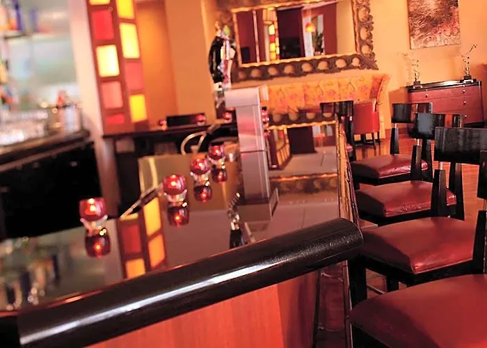 Renaissance Downtown Hotel