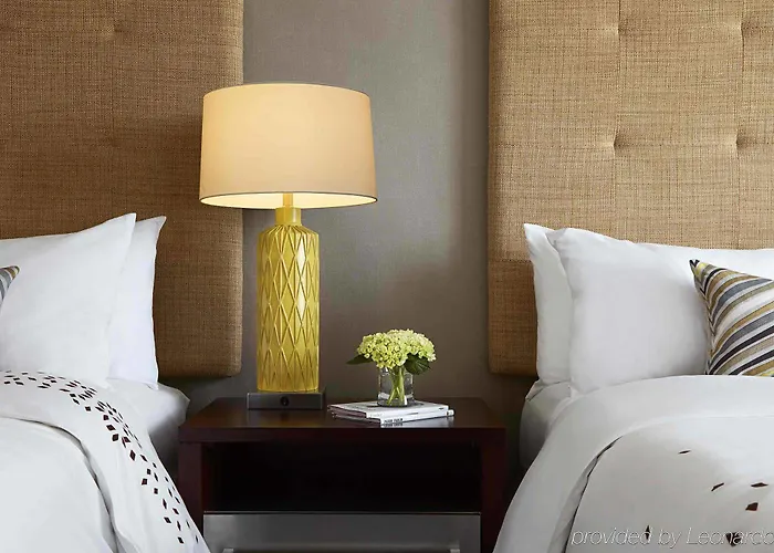 Renaissance Downtown Hotel