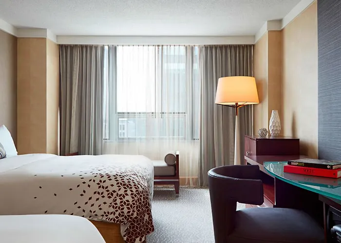 Hotel Renaissance Downtown